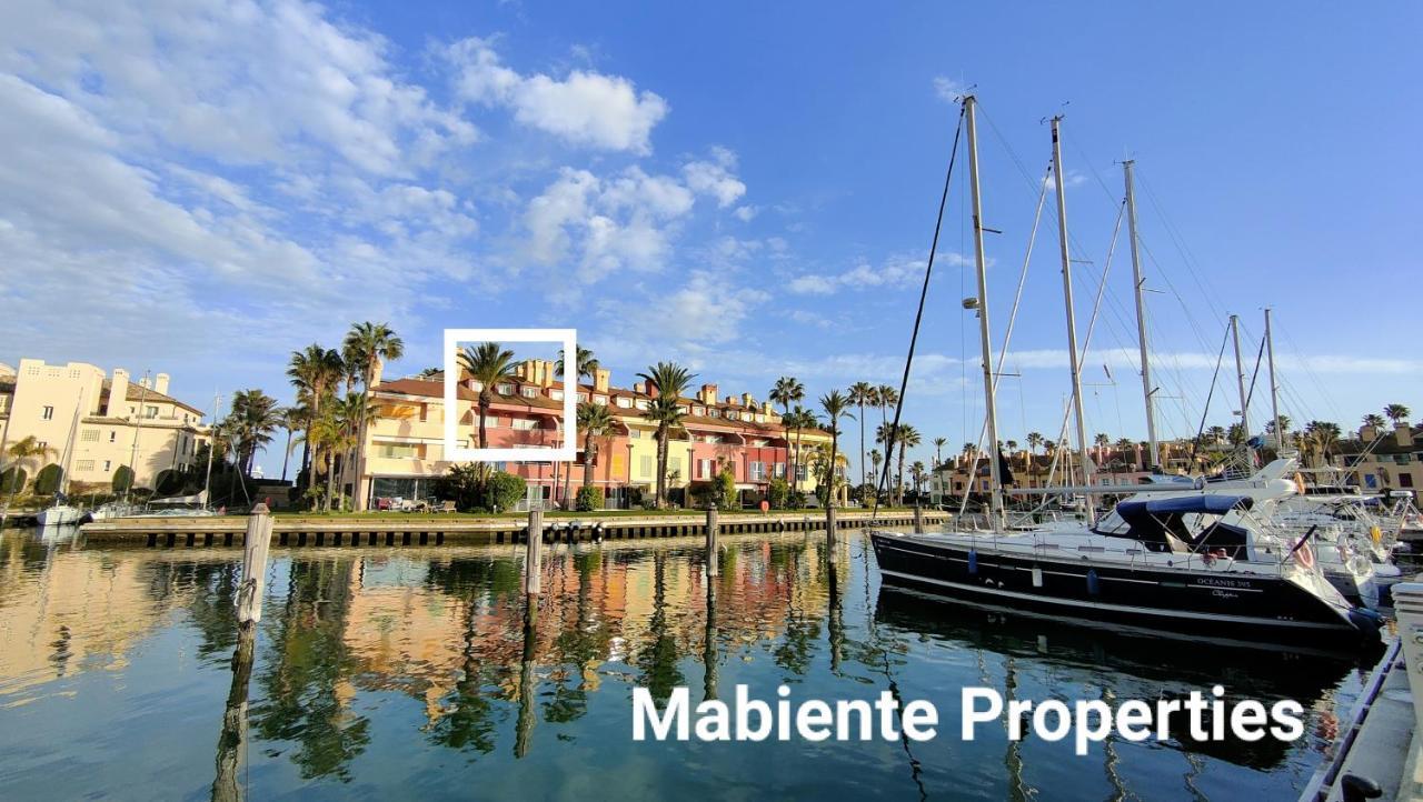 Apartmán Luxury Penhouse, Sotogrande Marina - Located In An Exclusive Island Of The Marina Exteriér fotografie