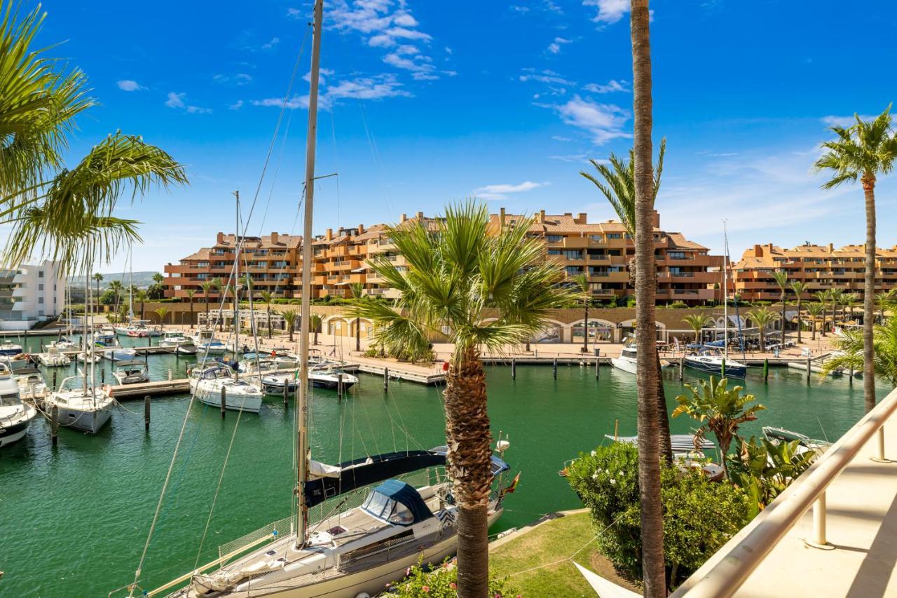 Apartmán Luxury Penhouse, Sotogrande Marina - Located In An Exclusive Island Of The Marina Exteriér fotografie